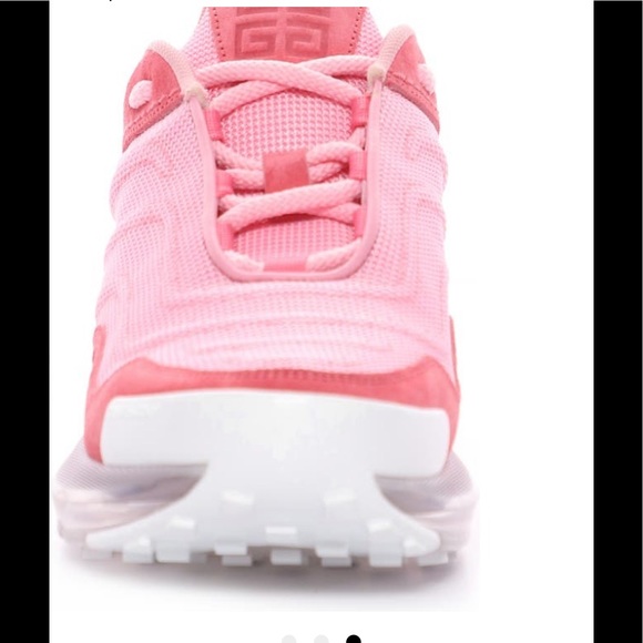 Givenchy Sneaker - Picture 3 of 6